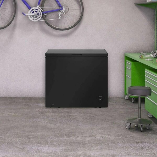 Arctic King 7.0 Cu ft Chest Freezer in Black - Image 2